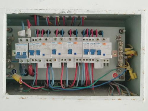 家用配電箱中漏電開(kāi)關(guān)與空氣開(kāi)關(guān)的選擇與比較